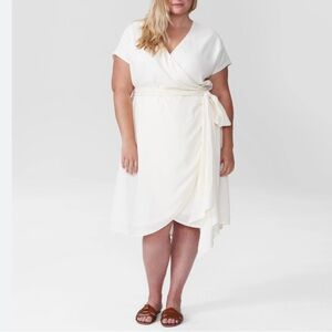 Universal Standard Tracy Linen Wrap Dress Size Small 14/16 White Cream Midi
